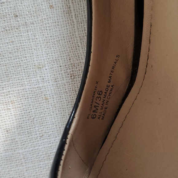 BCBG Heels - Picture 4 of 6